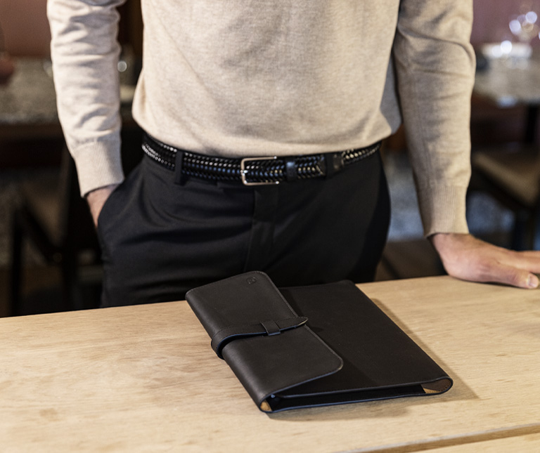 Cases for outlet men
